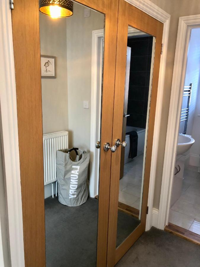 Stunning 2 Bed Georgian Apartment Swafield 外观 照片