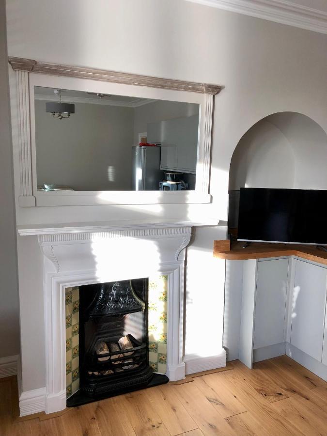 Stunning 2 Bed Georgian Apartment Swafield 外观 照片
